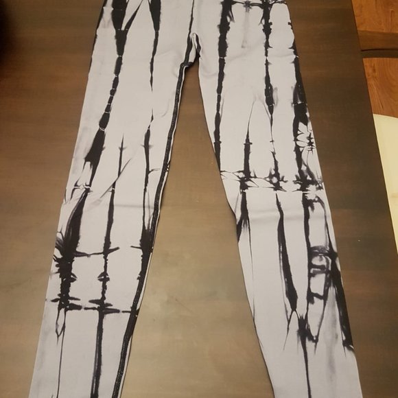 Seamless 2 Piece Tie Die Yoga Set for Women - Picture 2 of 8